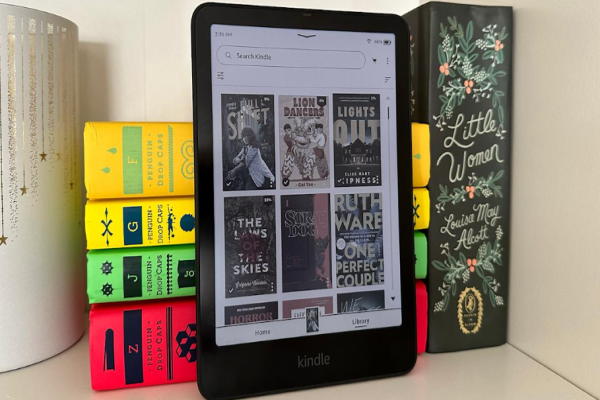 Đánh Giá Kindle Colorsoft: Mảnh Ghép Còn Thiếu Trong Dòng Máy Đọc Sách Kindle
